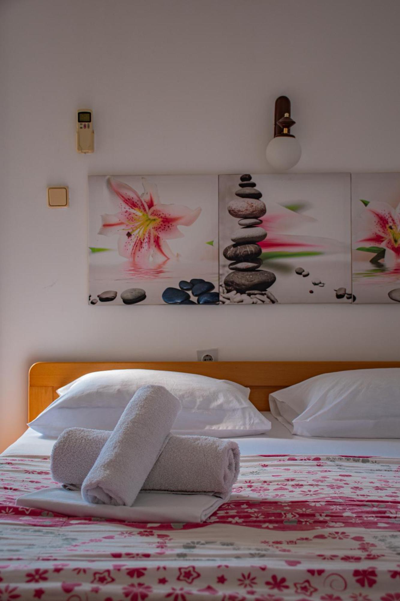 Villa Vojnic Будва Екстериор снимка